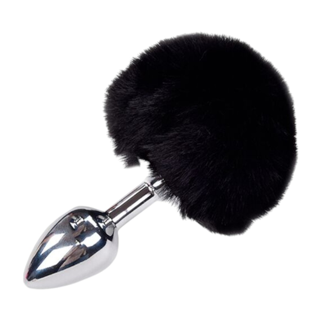 ALIVE – ANAL PLEASURE PLUG SMOOTH METAL FLUFFY BLACK SIZE M 2 Analinis kaištis ALIVE Smooth Metal Fluffy Black M – kūgio formos plugas su juoda uodega, vaizdas iš šono ALIVE – ANAL PLEASURE PLUG SMOOTH METAL FLUFFY BLACK SIZE M 2 Analinis kaištis ALIVE Smooth Metal Fluffy Black M – kūgio formos plugas su juoda uodega, vaizdas iš šono